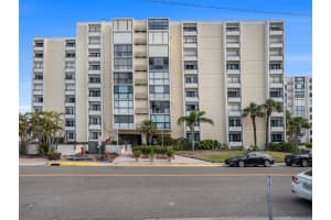 830 S Gulfview Blvd #102, CLEARWATER BEACH