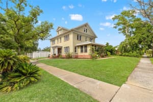 241 72nd St N, ST PETERSBURG