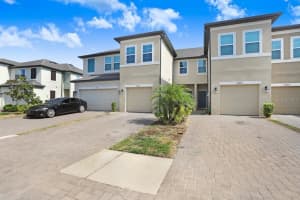 29901 SOUTHWELL LANE, WESLEY CHAPEL, FL 33543 - MLS#MFRTB8384034