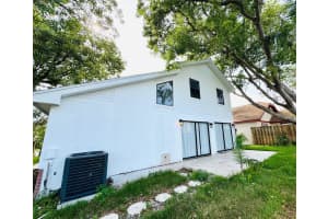 2233 SPRINGWOOD CIRCLE, CLEARWATER, FL 33763 - MLS#MFRTB8384135