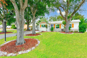 4228 TARPON DRIVE, ST PETERSBURG, FL 33705 Sold 07/02/25