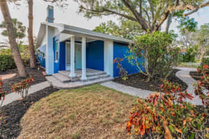 330 Pineapple St, TARPON SPRINGS