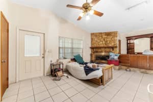 1609 VALRICO ROAD, VALRICO, FL 33594 - MLS#MFRTB8384398