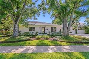 444 W Davis Blvd, TAMPA