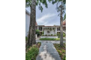 300 FLORIDA AVENUE, TARPON SPRINGS, FL 34689 - MLS#MFRTB8384604