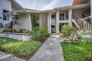 300 FLORIDA AVENUE, TARPON SPRINGS, FL 34689 - MLS#MFRTB8384604