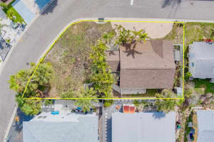 18198 3RD STREET, REDINGTON SHORES, FL 33708 - MLS#MFRTB8384721