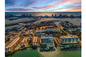 125 ISLAND WAY, CLEARWATER BEACH, FL 33767 - MLS#MFRTB8384830