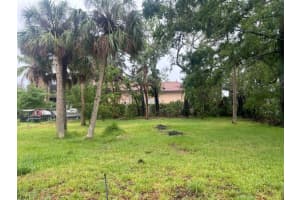 310 2ND AVENUE, RUSKIN, FL 33570 Sold 09/16/25