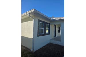 3704 SMITH TREE STREET, TAMPA, FL 33619 - MLS#MFRTB8384958