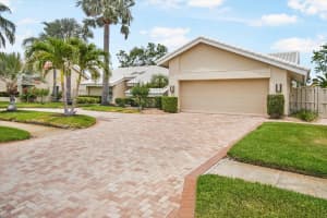 4138 SALTWATER BOULEVARD, TAMPA, FL 33615 Sold 07/21/25
