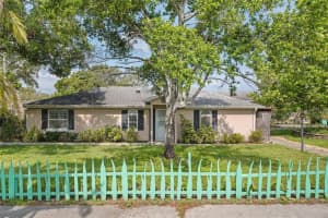 1021 15th St, PALM HARBOR