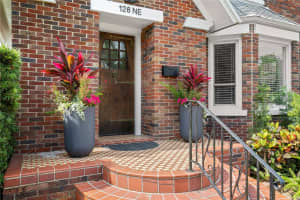 126 14TH AVENUE, ST PETERSBURG, FL 33701 - MLS#MFRTB8385179