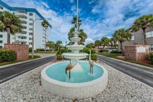 5 GATESHEAD DRIVE, DUNEDIN, FL 34698 Sold 08/11/25