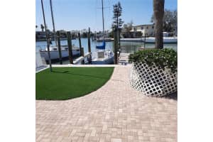 319 Boca Ciega Dr, MADEIRA BEACH