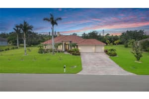 6120 9th Avenue Cir Ne, BRADENTON