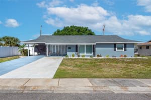 906 Hacienda Dr, SUN CITY CENTER
