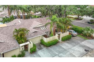 120 COLONY SOUTH DRIVE, TARPON SPRINGS, FL 34689 Sold 08/27/25