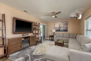 1250 PINELLAS AVENUE, TARPON SPRINGS, FL 34689 - MLS#MFRTB8385544