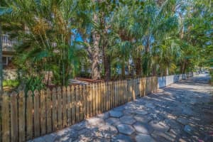 330 LANG COURT, ST PETERSBURG, FL 33701 - MLS#MFRTB8385562