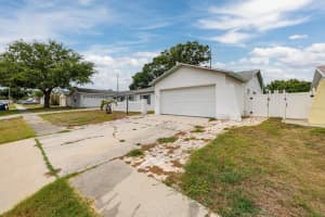 564 5TH AVENUE, LARGO, FL 33771 Sold 06/12/25