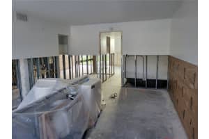4885 1ST STREET, ST PETERSBURG, FL 33703 - MLS#MFRTB8385593