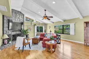 2287 DEMARET DRIVE, DUNEDIN, FL 34698 Sold 08/28/25