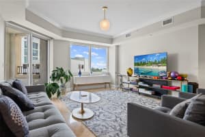 300 BEACH DRIVE, ST PETERSBURG, FL 33701 Sold 06/30/25