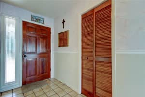 107 GARLAND CIR, PALM HARBOR, FL 34683 Sold 08/01/25