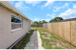 8805 PLUM GROVE COURT, TAMPA, FL 33634 - MLS#MFRTB8386136