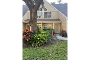 3615 Pine Knot Dr, VALRICO
