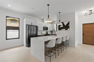 5055 2ND AVENUE, ST PETERSBURG, FL 33707 Sold 08/11/25