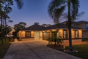 632 S Florida Ave, TARPON SPRINGS