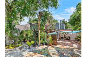536 AVE G SE, WINTER HAVEN, FL 33880 - MLS#MFRTB8386232
