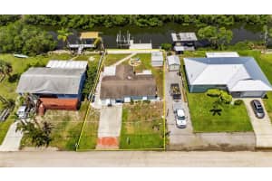825 SEABREEZE DRIVE, RUSKIN, FL 33570 - MLS#MFRTB8386254
