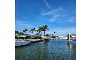 28 SEASIDE COURT, HOLMES BEACH, FL 34217 - MLS#MFRTB8386270