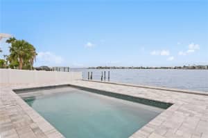 7060 SHORE DRIVE, SOUTH PASADENA, FL 33707 - MLS#MFRTB8386312