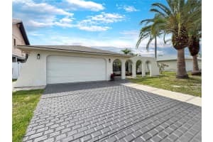 9907 Island Harbor Dr, PORT RICHEY