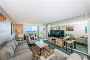 6104 PALMA DEL MAR BOULEVARD, ST PETERSBURG, FL 33715 - MLS#MFRTB8386340