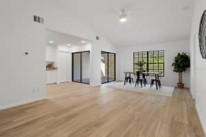 3923 SHORESIDE CIRCLE, TAMPA, FL 33624 - MLS#MFRTB8386345