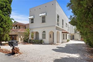 2936 KNIGHTS AVENUE, TAMPA, FL 33611 Sold 07/23/25