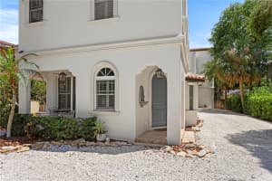 2936 KNIGHTS AVENUE, TAMPA, FL 33611 Sold 07/23/25
