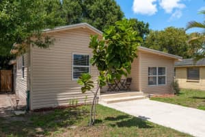 2104 NAVAJO AVENUE, TAMPA, FL 33612 - MLS#MFRTB8386450