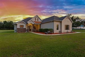 5319 W Trapnell Rd, DOVER