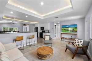 1039 23RD STREET, SARASOTA, FL 34234 - MLS#MFRTB8386551