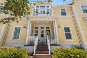 340 Sapphire Lake Dr #202, BRADENTON