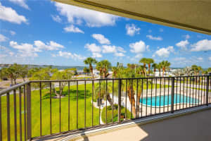 2530 GARY CIRCLE, DUNEDIN, FL 34698 Sold 07/14/25
