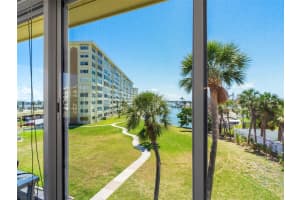 4700 COVE CIRCLE, ST PETERSBURG, FL 33708 Sold 08/01/25