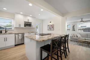 656 40TH AVENUE, ST PETERSBURG, FL 33703 - MLS#MFRTB8386762