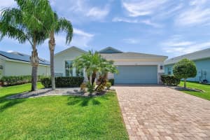764 W Bayshore Dr, TARPON SPRINGS